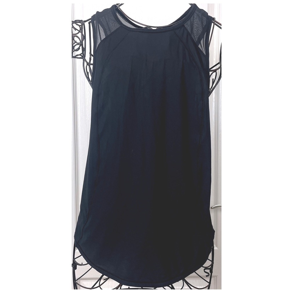 Lululemon Fresh in Mesh Black Keyhole Activewear Tank Top Sleeveless Wicking 8
